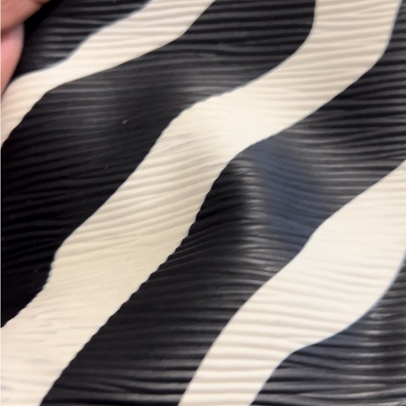 Got Zebra print clutch! - Picture 16 of 17